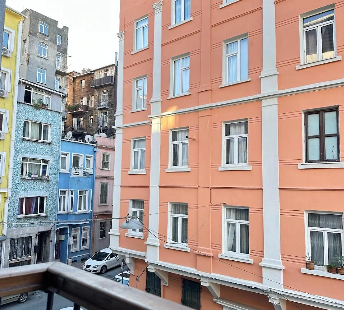 Perahomes Wooden Flat With Small Balcony Istanbul Apartment
